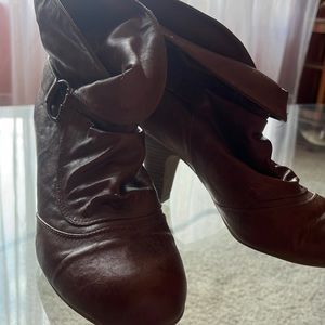 Madden Girl cognac brown ankles booties